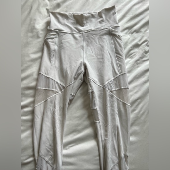 LULULEMON White/Mesh Lightweight Quick Dry Leggings Size 8 - Picture 5 of 8